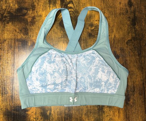 Under Armour sportmelltartó (S)